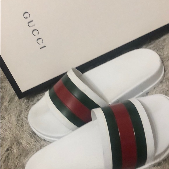 Gucci Shoes - Gucci white flip flops